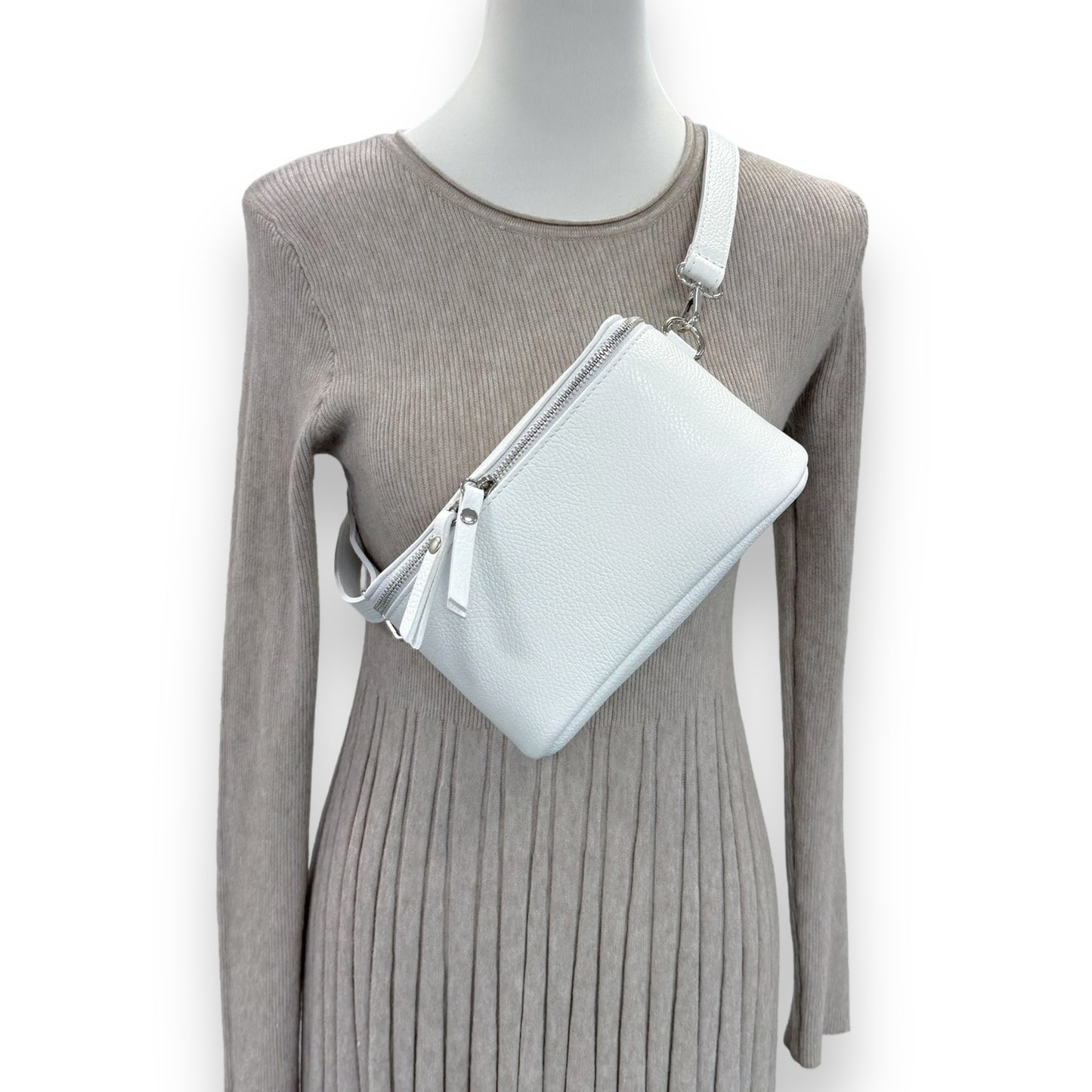 Bauchtasche Leder mit Geldbörse - und Reißverschluss silber