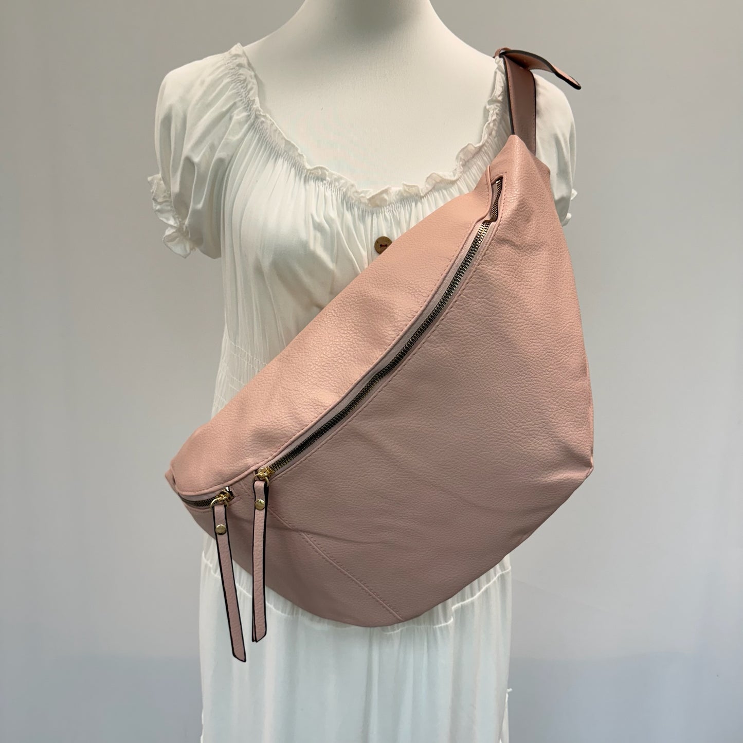 XXL Crossbody Tasche Damen – Große Bauchtasche & Umhängetasche VEGAN mit viel Stauraum