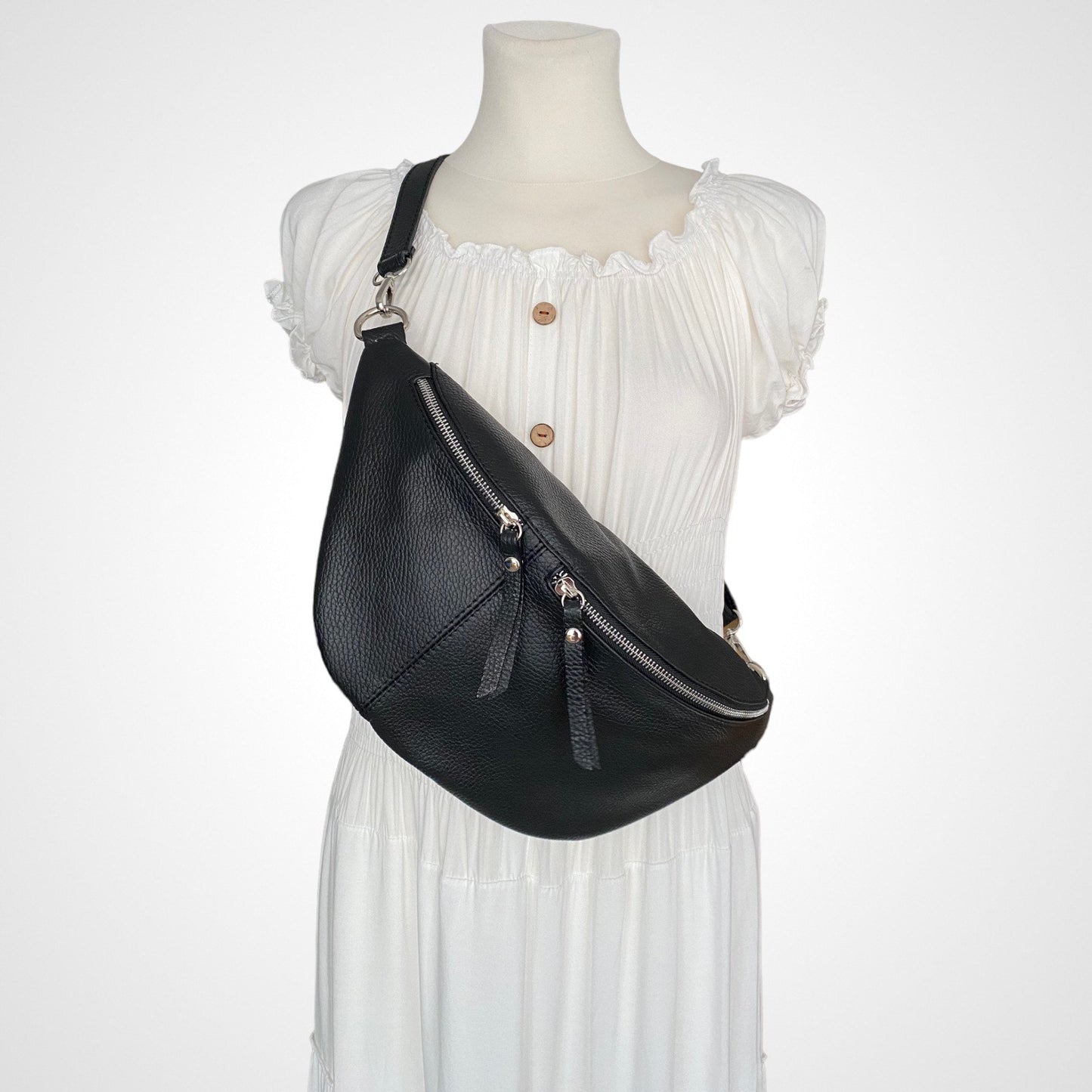 XL Crossbody Bag Leder Schwarz mit 2 Fächer,Reißverschluss Silber,Umhängetasche Crossbody Bag, Hüfttasche, Gürteltasche mit Ledergurt