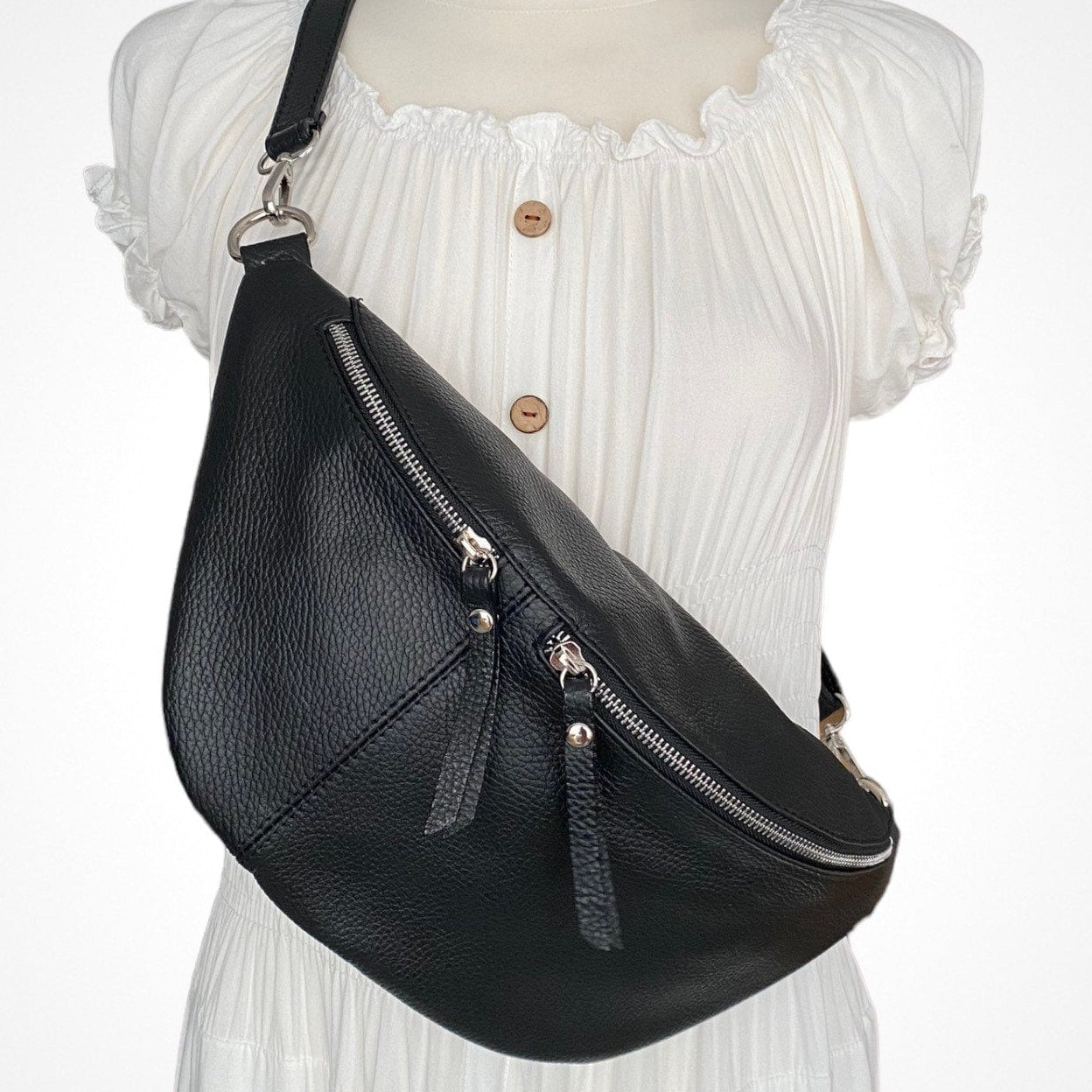 XL Crossbody Bag Leder Schwarz mit 2 Fächer,Reißverschluss Silber,Umhängetasche Crossbody Bag, Hüfttasche, Gürteltasche mit Ledergurt