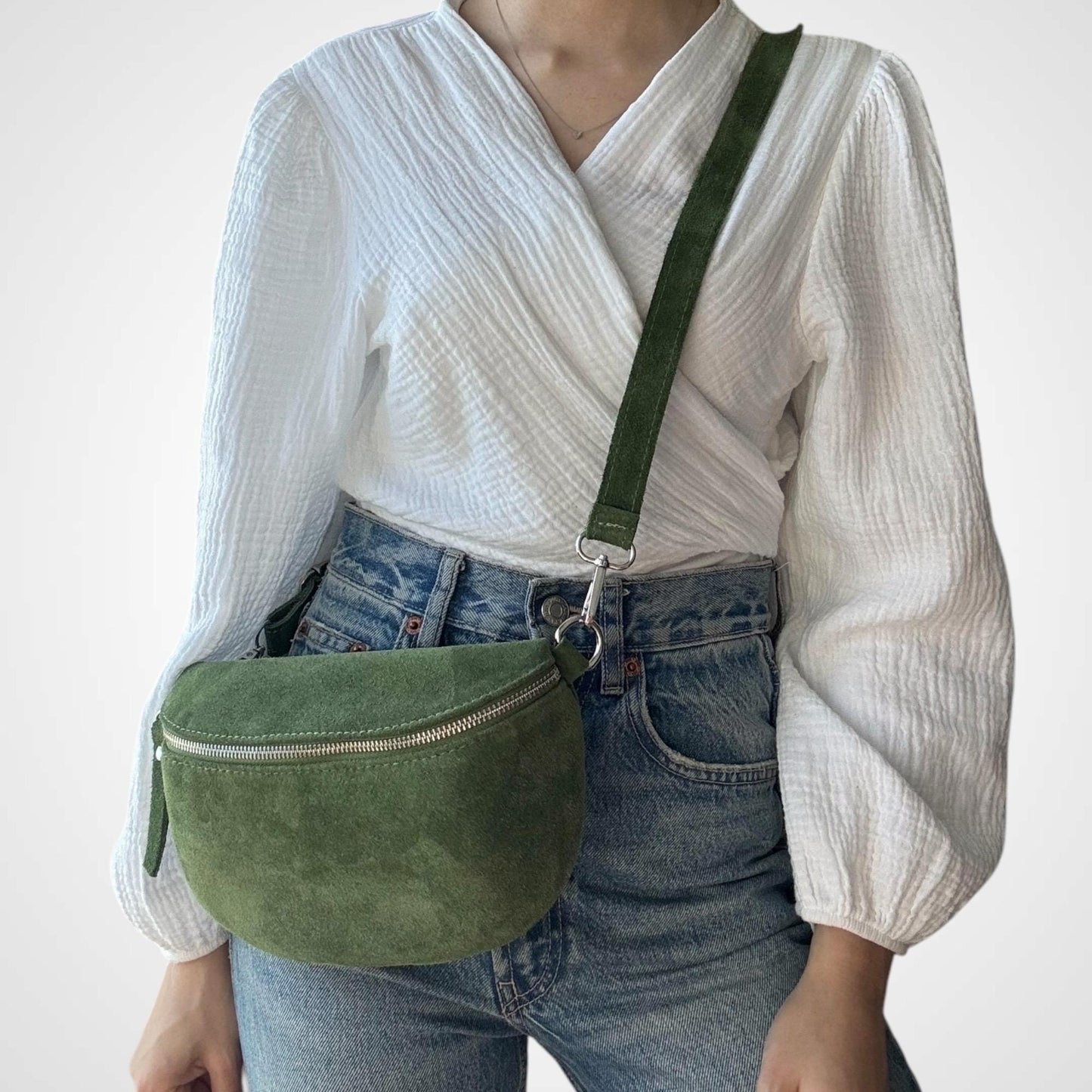 Wildleder Crossbody Bag, Umhängetasche Damen, Crossbag Veloursleder, Bauchtasche aus Wildleder, Gürteltasche, Ledertasche, M - Farbauswahl