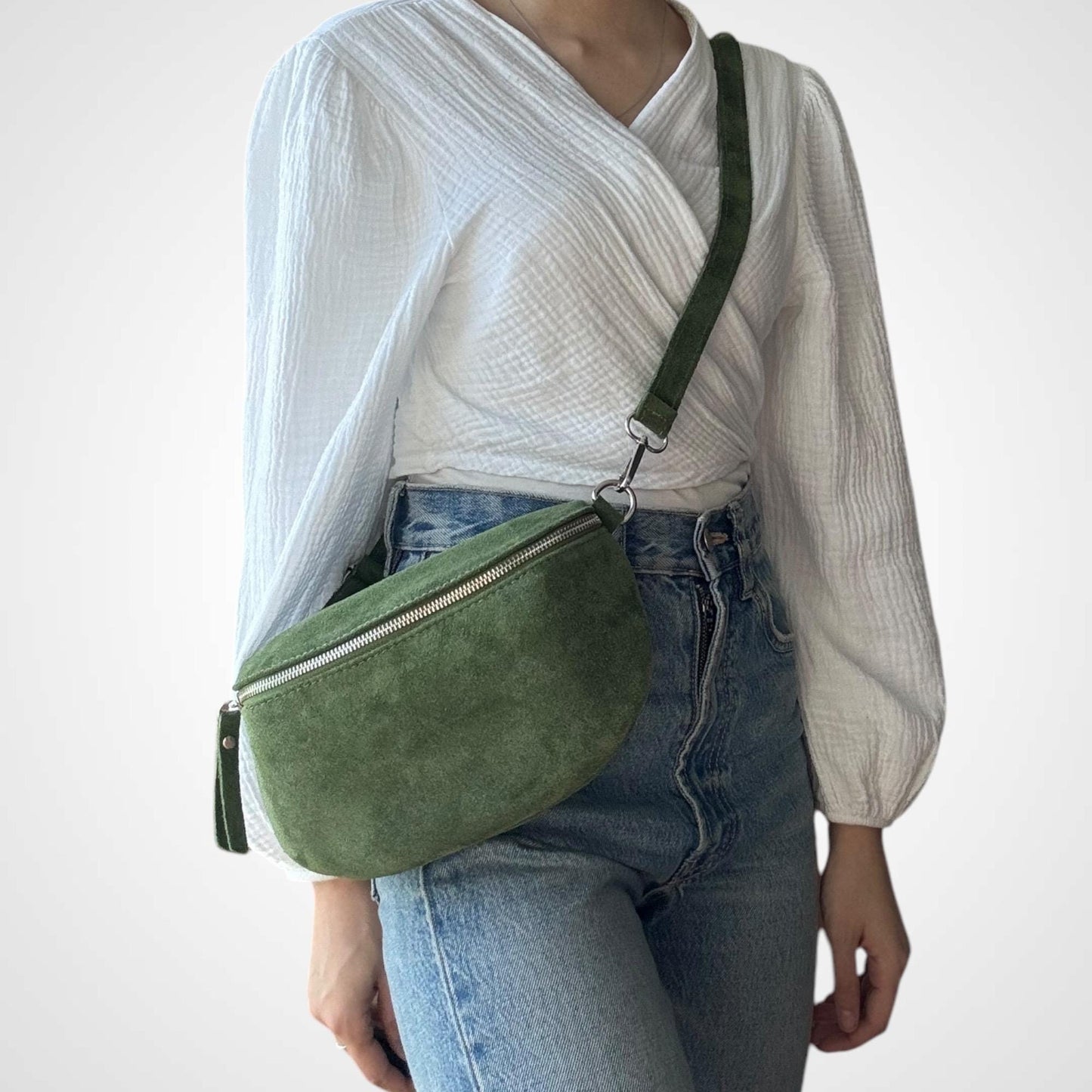 Wildleder Crossbody Bag, Umhängetasche Damen, Crossbag Veloursleder, Bauchtasche aus Wildleder, Gürteltasche, Ledertasche, M - Farbauswahl