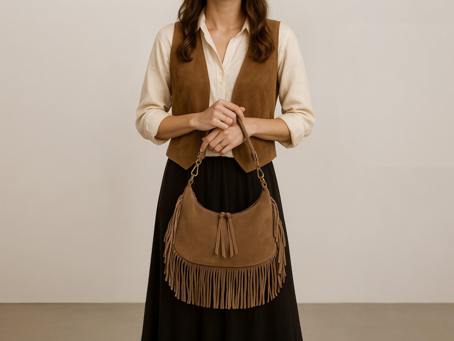 Wildleder Tasche, Umhängetasche mit Fransen, Crossbody Bag, Baguette bag, Clap Bag, Veloursleder, Schultertasche, Ledertasche Damen