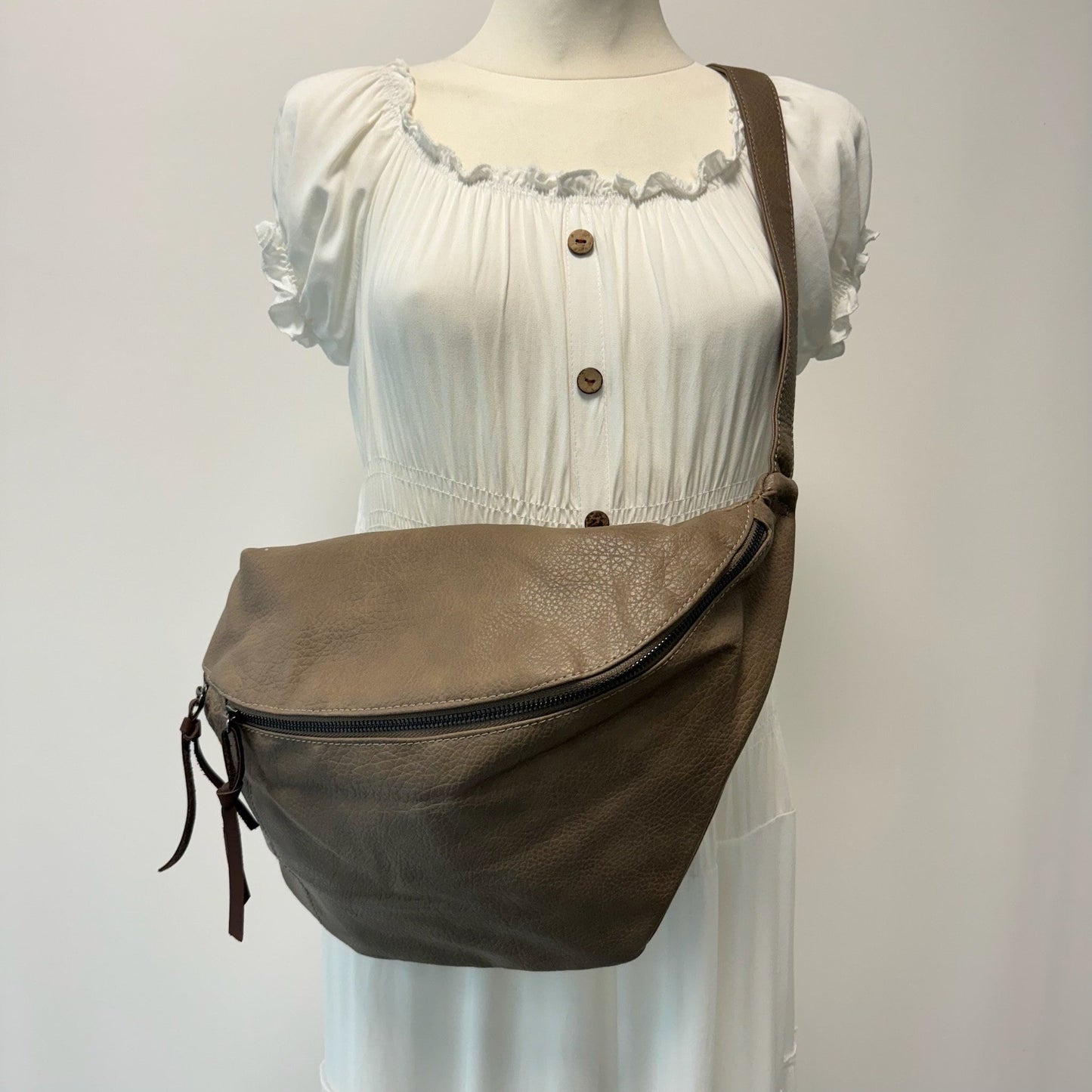 XXL Bauchtasche - VEGAN - Taupe