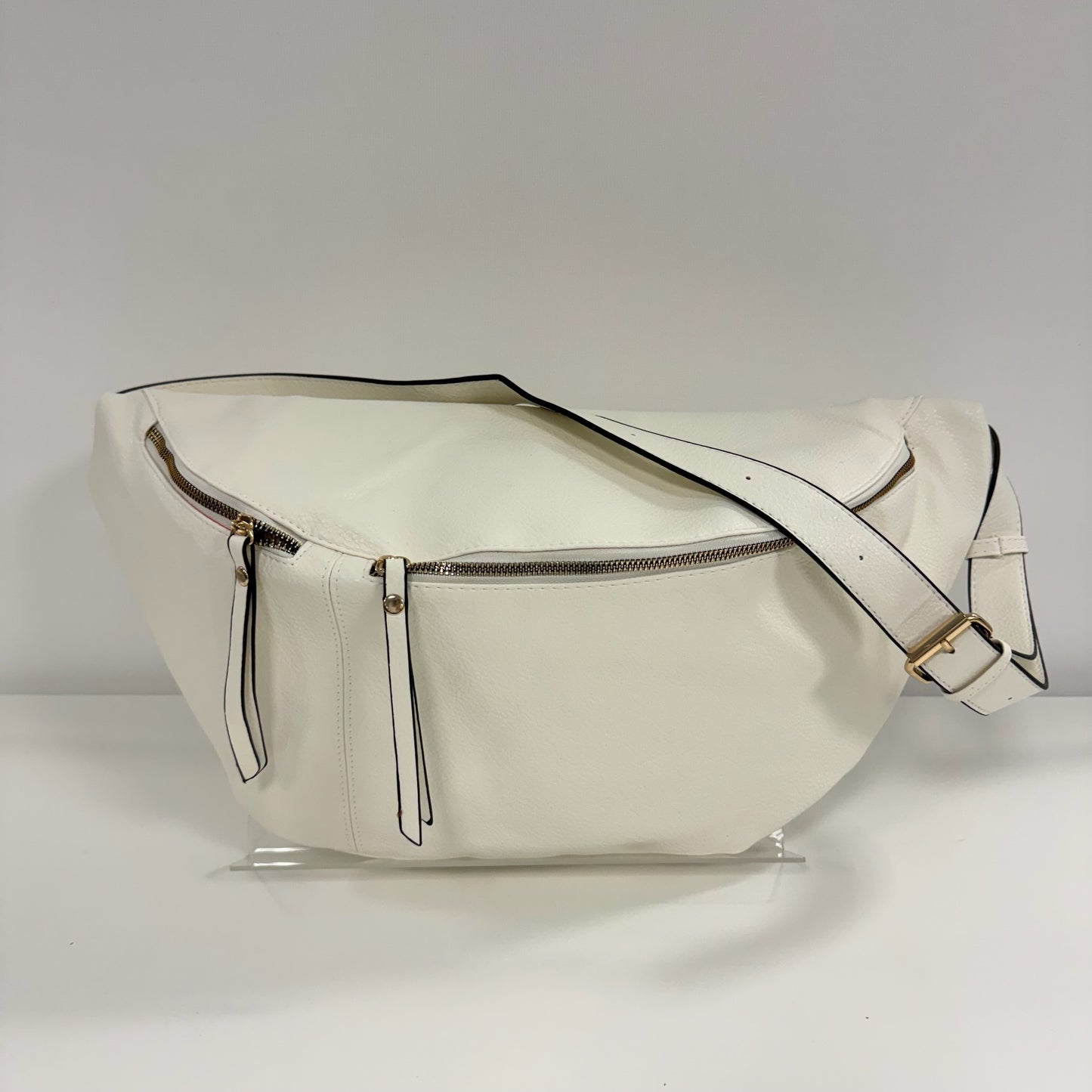XXL Crossbody Tasche Damen – Große Bauchtasche & Umhängetasche VEGAN mit viel Stauraum