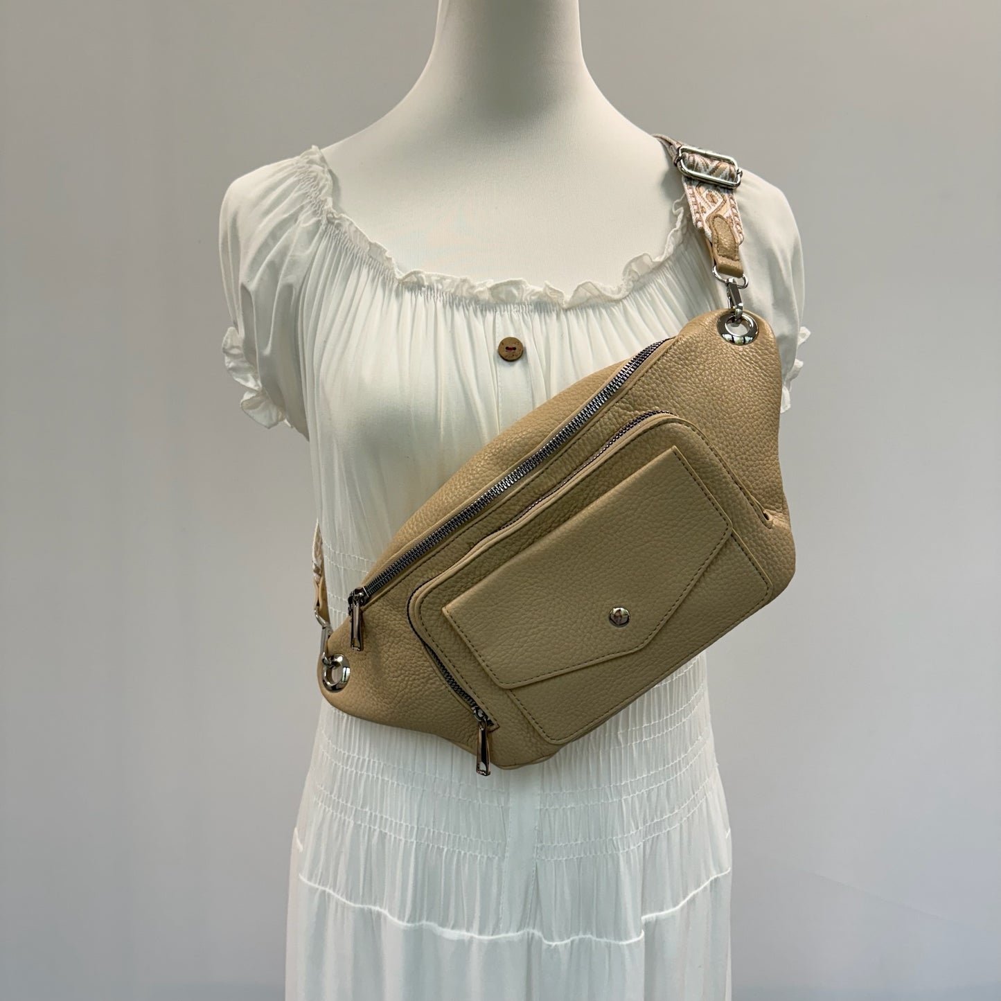Damen Crossbody Tasche M Bauchtasche Moon Bag Vegan Leder