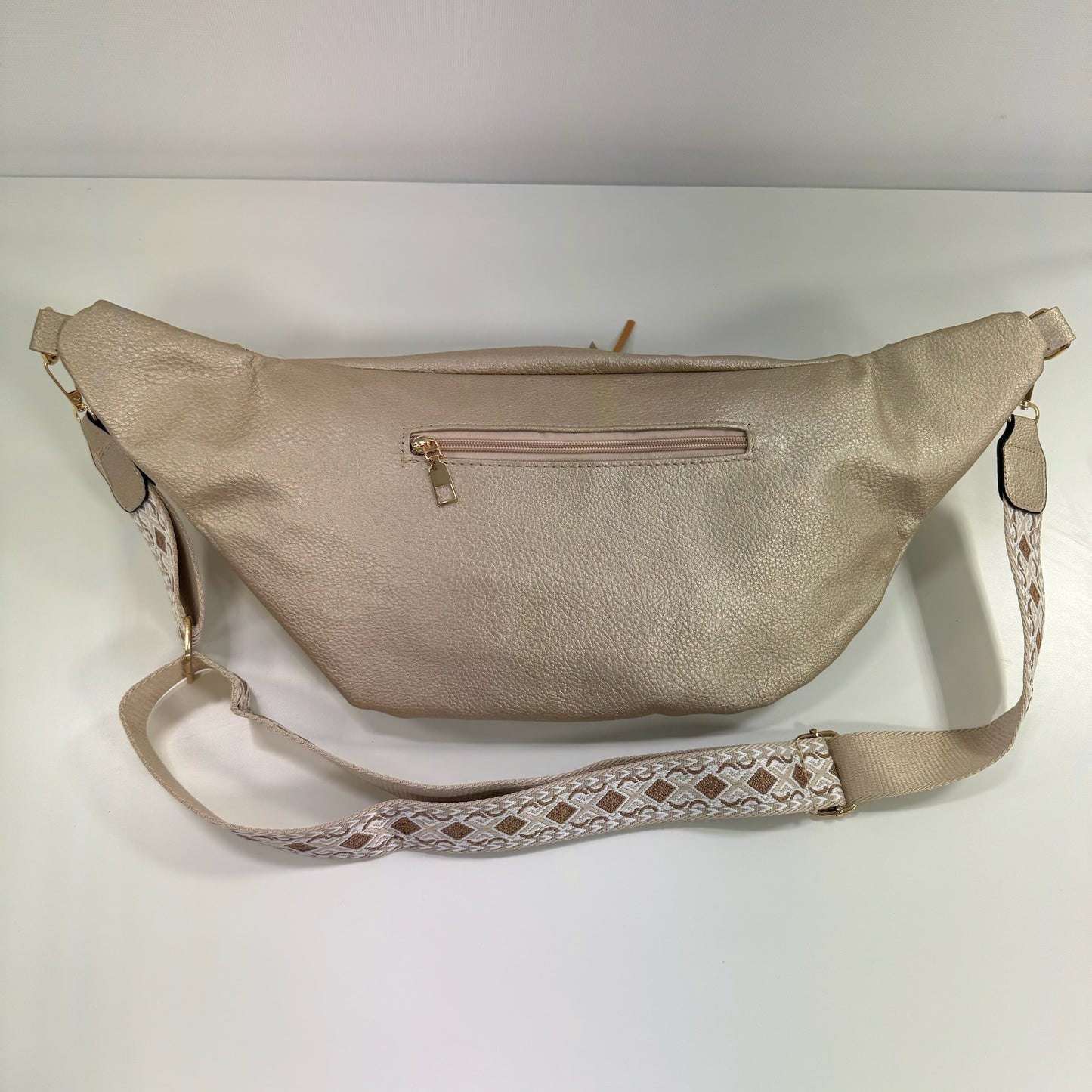 Damen Crossbody Tasche XXL – Half Moon Bag Sling Bag Vegan Leder