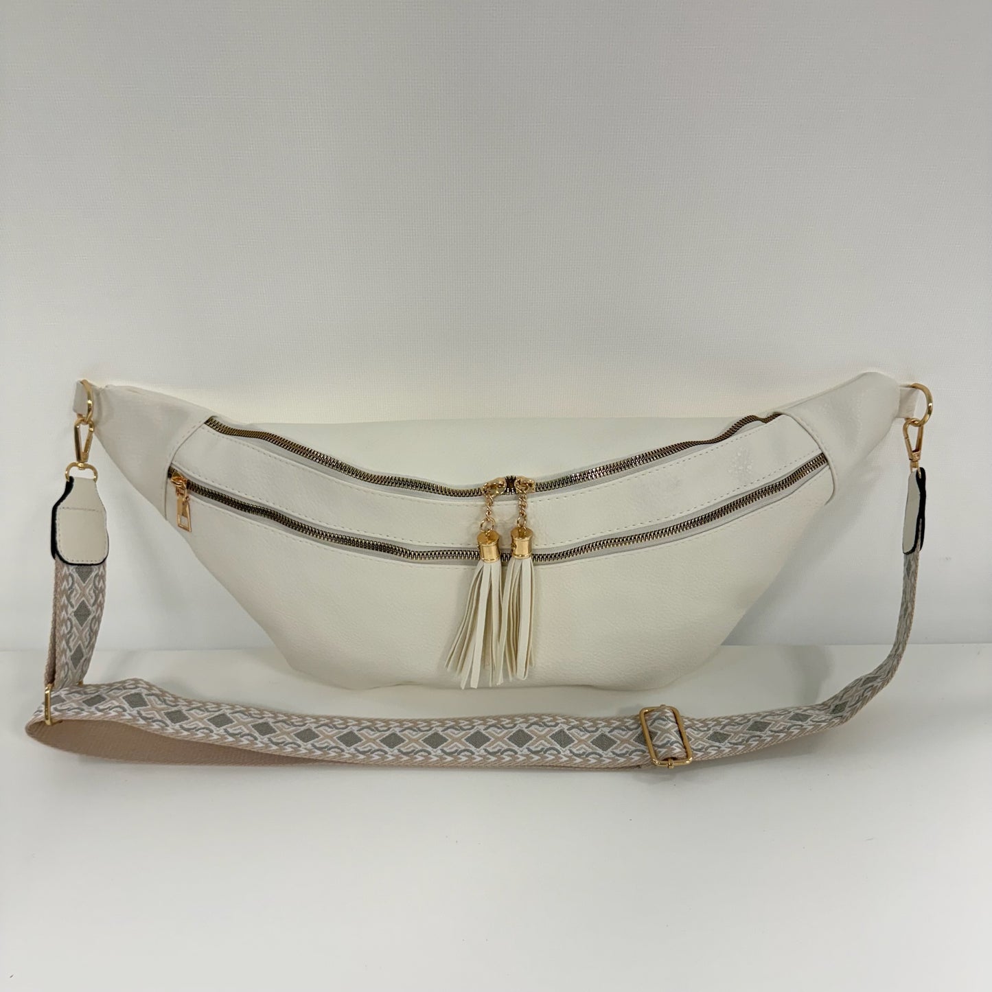 Damen Crossbody Tasche XXL – Half Moon Bag Sling Bag Vegan Leder