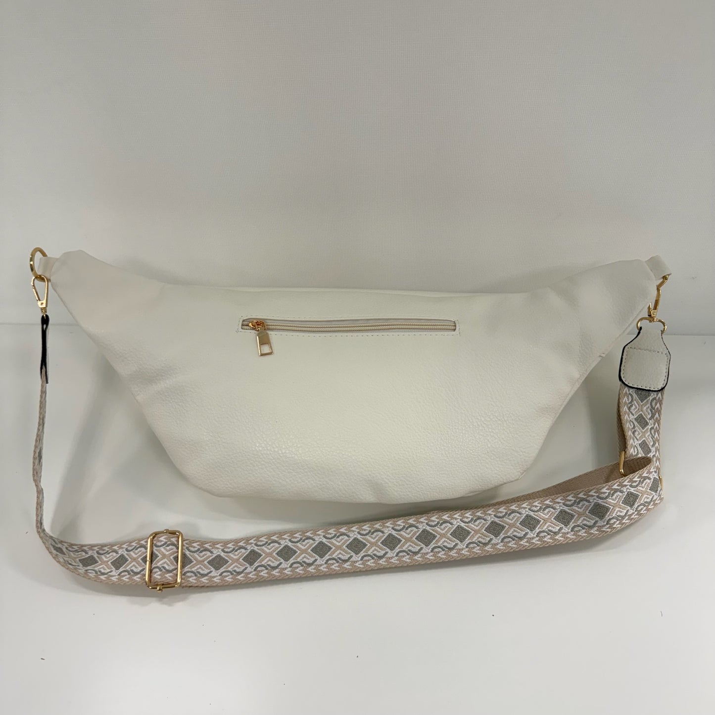 Damen Crossbody Tasche XXL – Half Moon Bag Sling Bag Vegan Leder