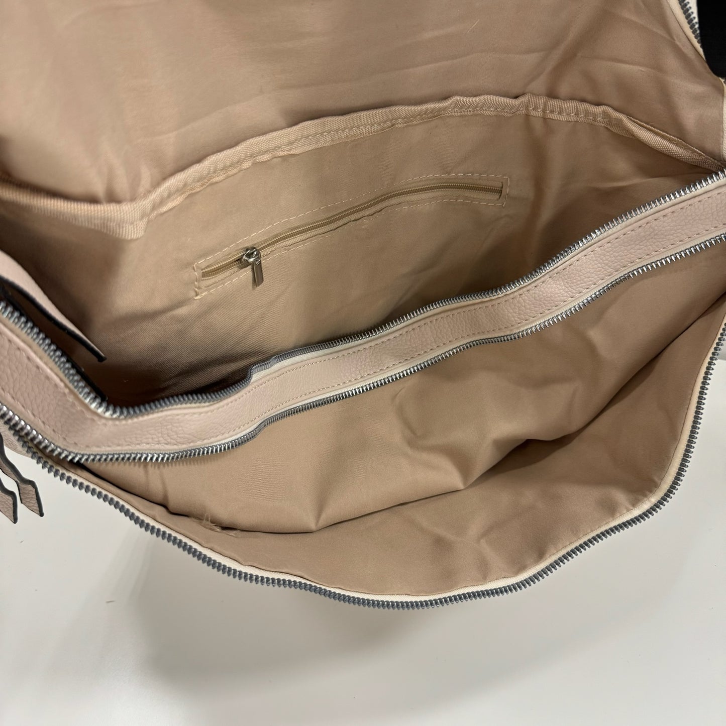 XXL Crossbody Tasche Damen – Große Bauchtasche & Umhängetasche Alltag VEGAN