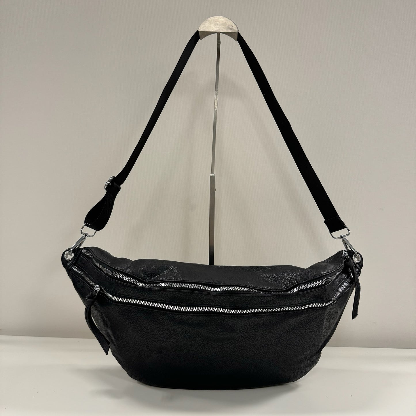 XXL Crossbody Tasche Damen – Große Bauchtasche & Umhängetasche Alltag VEGAN