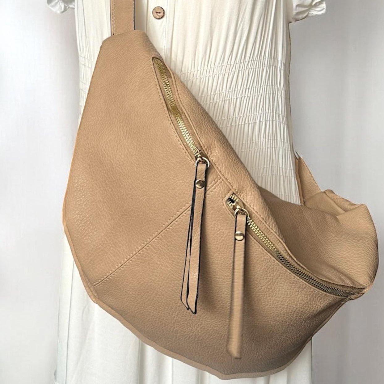 NOVA, XXL Crossbody Bag, Crossbag, Umhängetasche, Bauchtasche, Slingbag, Hüfttasche, Half Moon Bag, Cross Body Bag, Moon bag | Farbauswahl