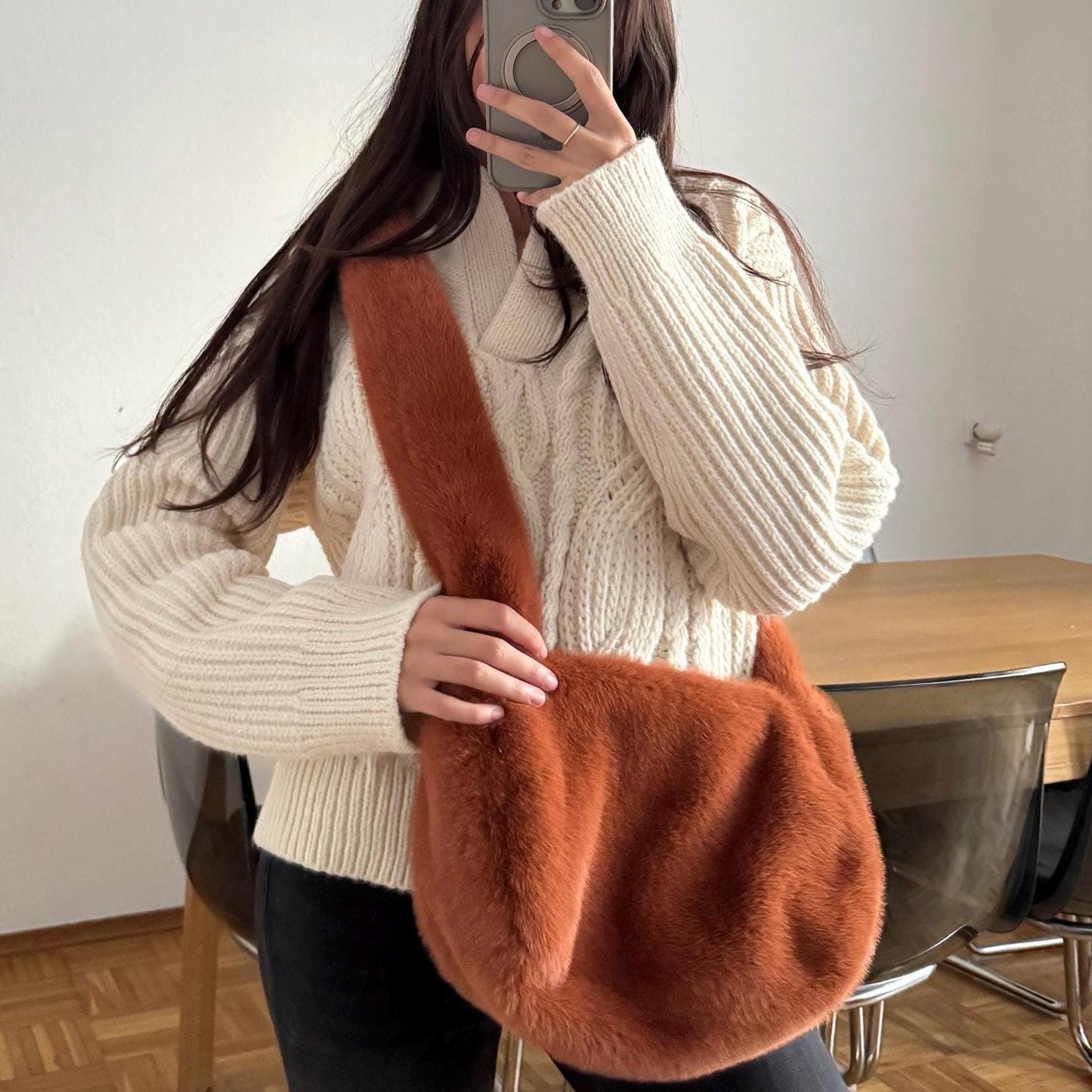 Teddy Tasche Damen Crossbody Braun – Flauschige Plüsch Umhängetasche Vega