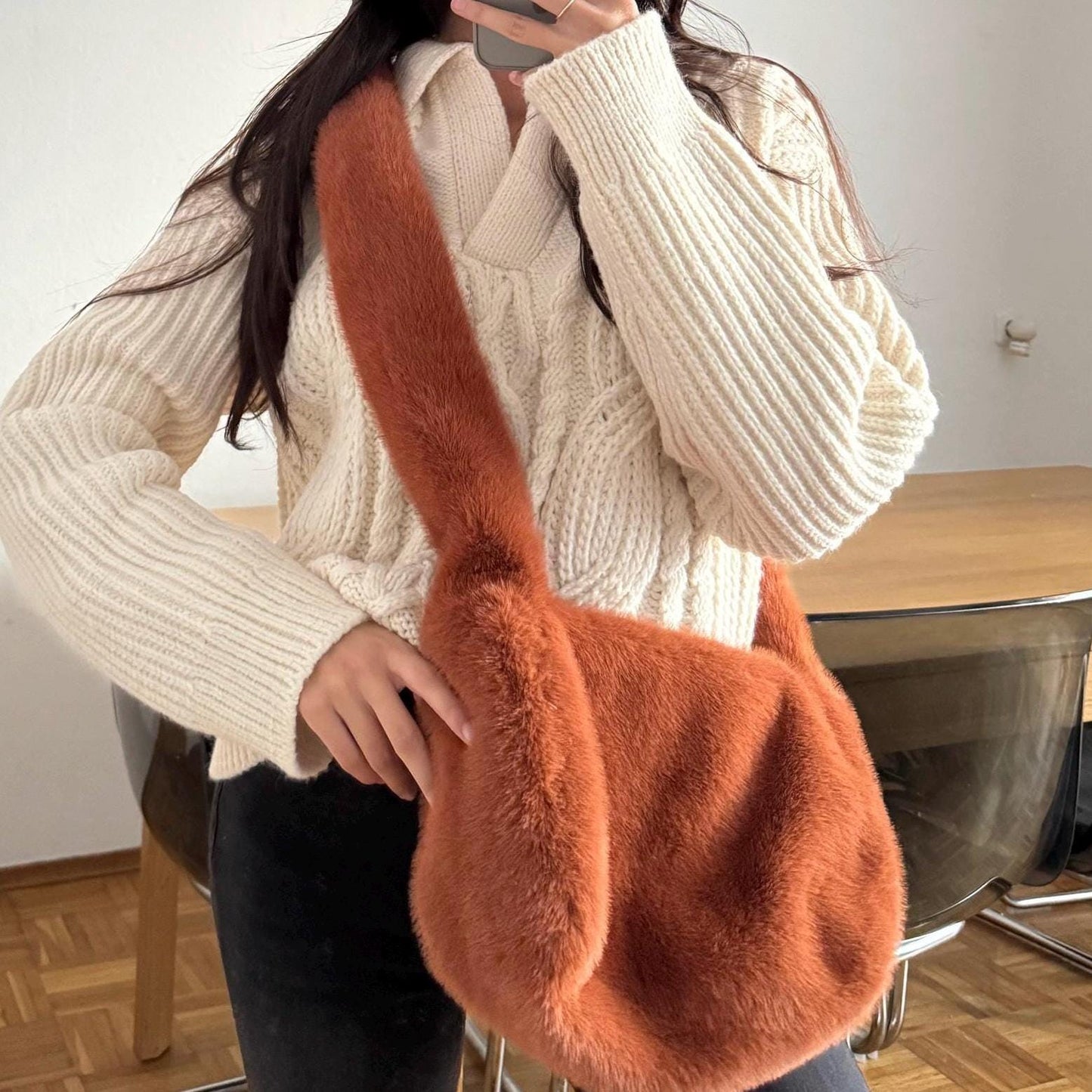 Teddy Tasche Damen Crossbody Braun – Flauschige Plüsch Umhängetasche Vega