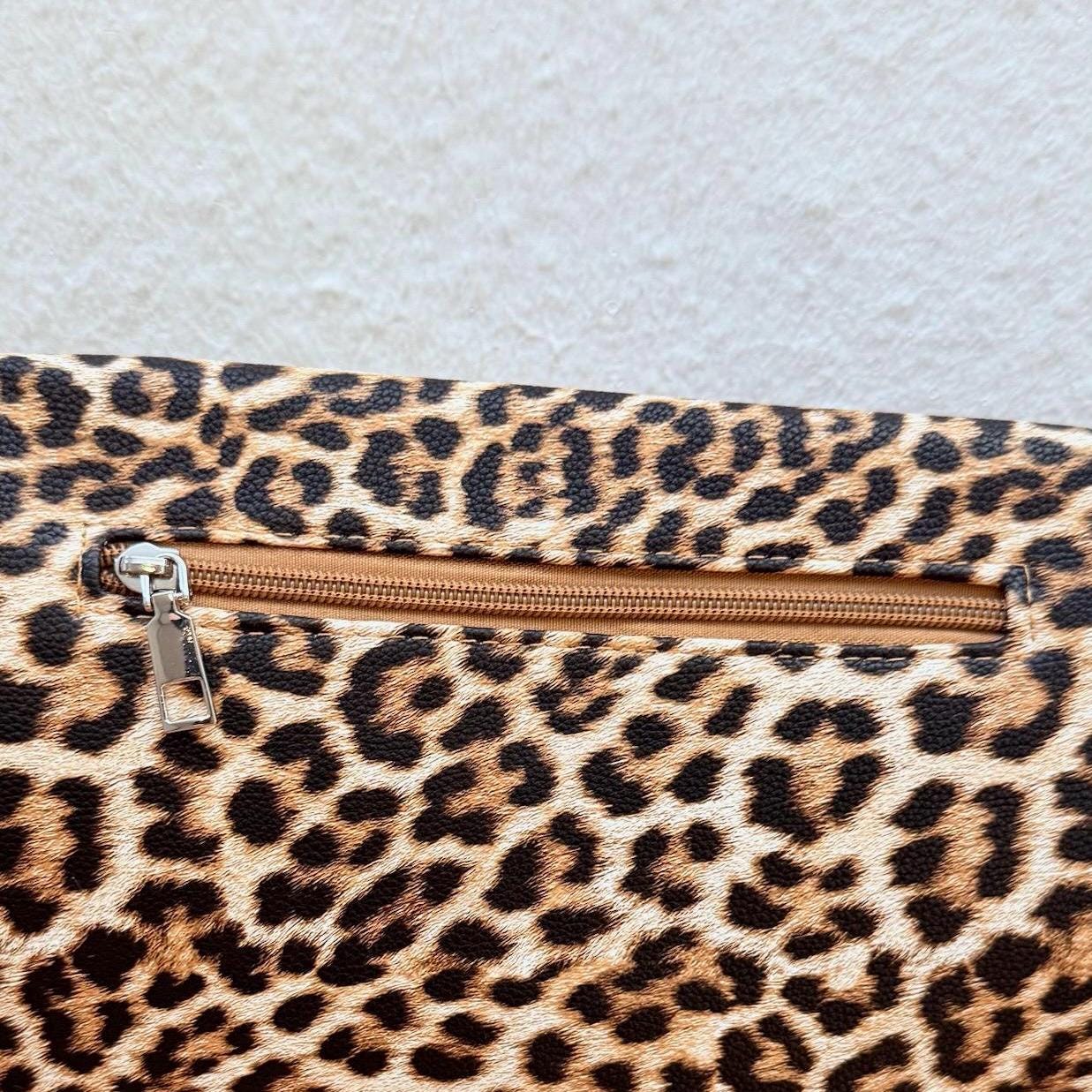 Damen Crossbody Tasche Leo Print Schwarz – Leoparden Umhängetasche Vegan