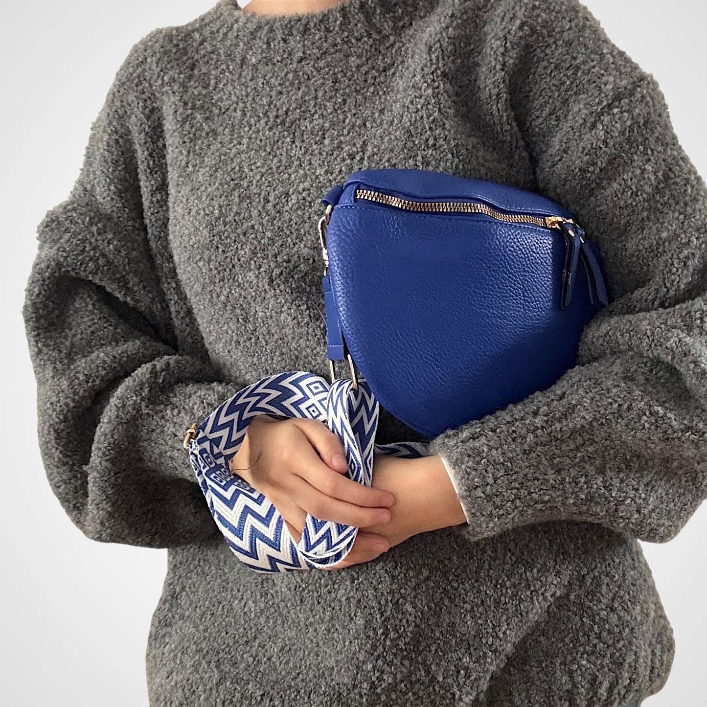 Damen Crossbody Tasche Groß Royalblau – Umhängetasche Blau VEGAN