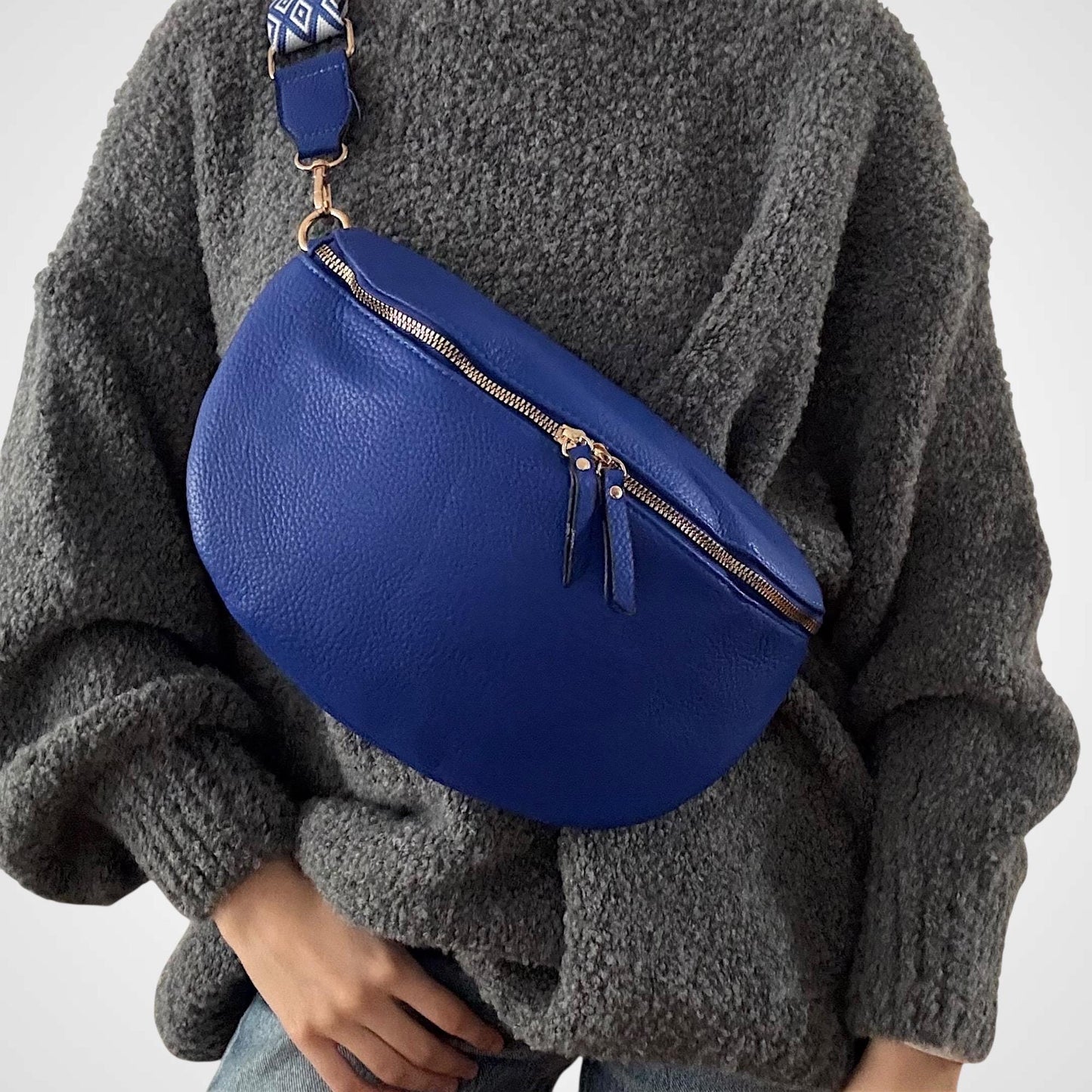 Damen Crossbody Tasche Groß Royalblau – Umhängetasche Blau VEGAN
