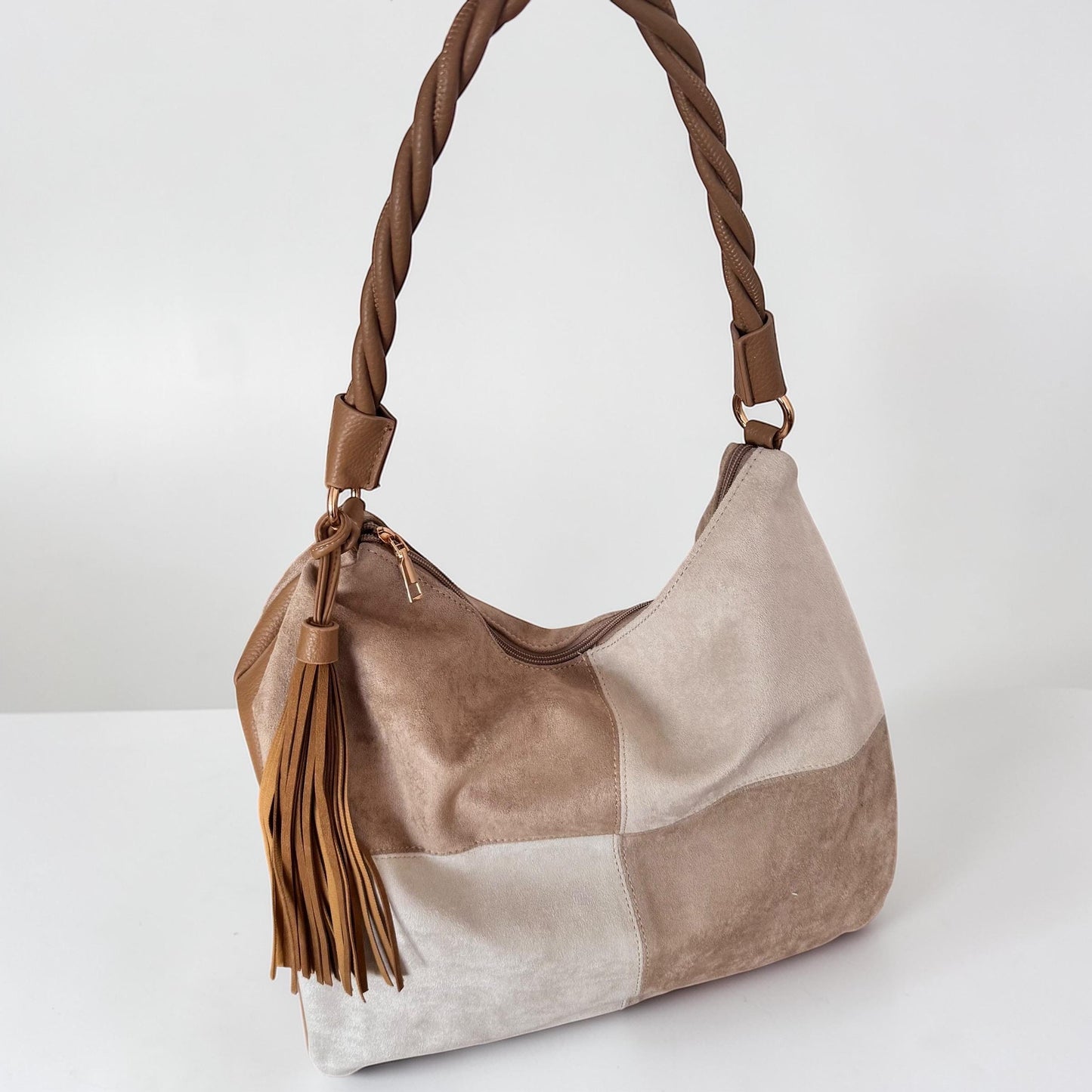 Damen Veganes Wildleder Schultertasche Beige – Shopper Tasche Hobo Bag Cognac