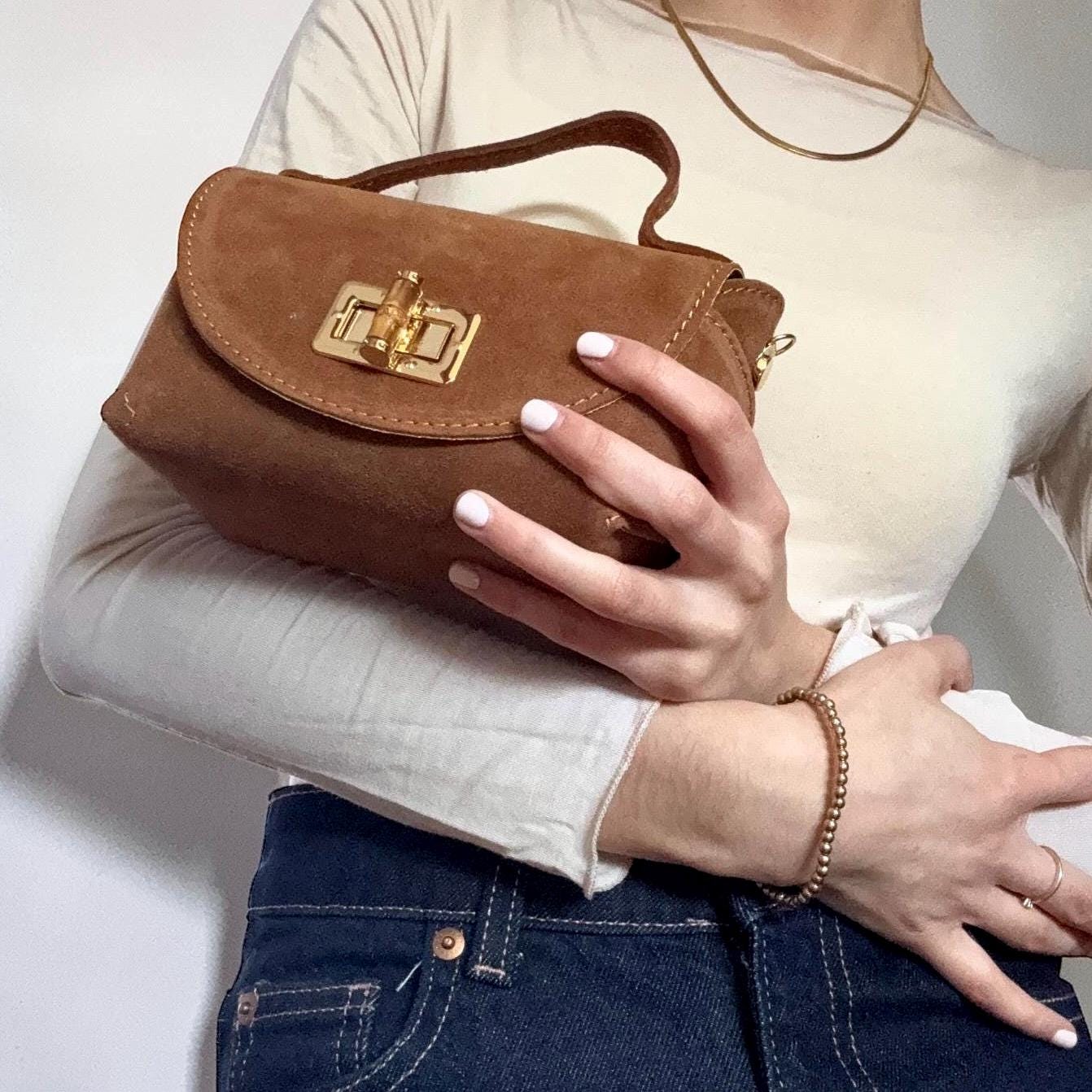 Damen Mini Wildleder Tasche Cognac – Crossbody Handtasche Gold