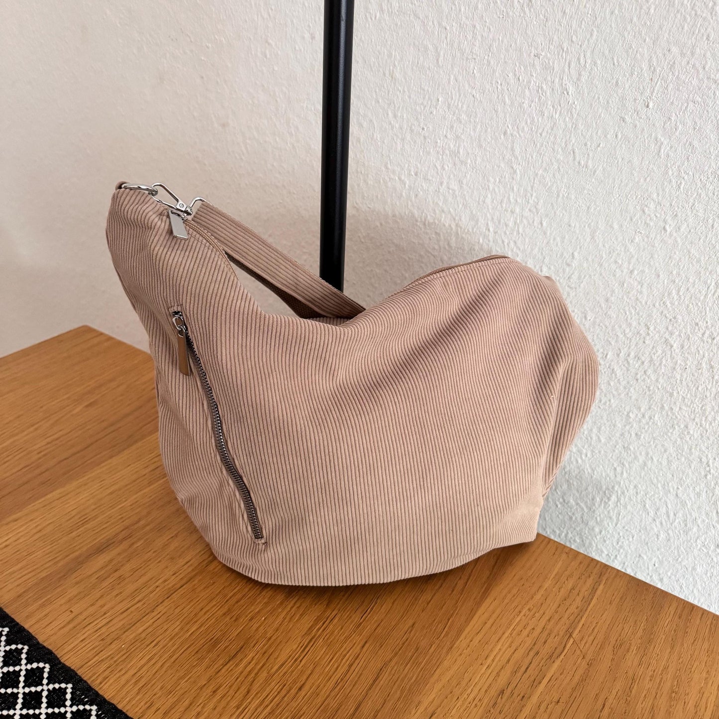 Damen XXL Cord Tasche – Half Moon Bag Crossbody Shopper